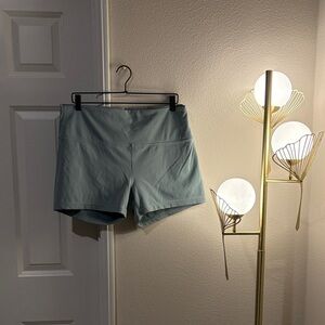 Lululemon Wunder Train High- Rise Short 4”